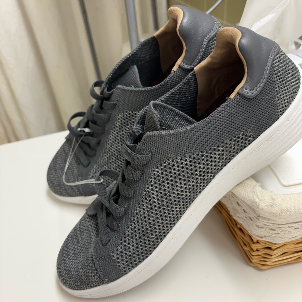 NEW Mark Nason Sketchers Men's Charcoal Knit Athletic Shoes